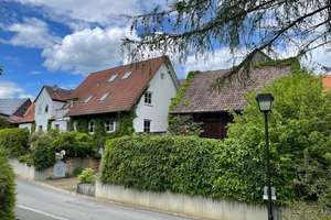 Zwei Häuser mit kleiner Scheune u. Wiese – Isling-An der Wirts -, 96215 Lichtenfels – Vorschaubild 1