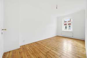 Altbauwohnung im Prenzlauer Berg - Freundliche 3-Zimmerwohnung mit Balkon – Esmarchstraße 8, 10407 Prenzlauer Berg, Berlin – Vorschaubild 8