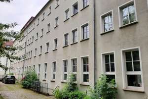 Hell & renoviert & gute Lage: 3-Zimmer-Wohnung mit Tageslichtbad, separate Küche mit Einbauküche – Grubenstraße 42, 18055 Stadtmitte, Rostock – Vorschaubild 11