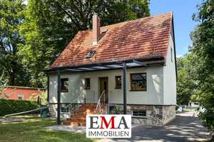 Charmantes Einfamilienhaus aus den 1930er Jahren in grüner und idyllischer Wohnlage – Havelland (Kreis) – Vorschaubild 1