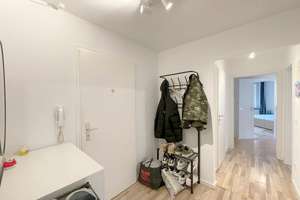 Sehr schöne renovierte WG-geeignete 2 Zi.-Whg. mit Südwest-Balkon und Einbauküche in ruhiger Lage – Die vollständige Adresse der Immobilie erhältst du vom Anbieter., 81735 Neuperlach, München – Vorschaubild 9