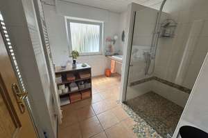 2-Familien/Generationenhaus mit 2 Garagenplätzen in ruhiger Lage – Die vollständige Adresse der Immobilie erhältst du vom Anbieter., 65207 Breckenheim, Wiesbaden – Vorschaubild 9