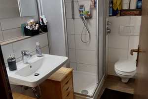 Teilmöbelierte 1-Zimmer-Wohnung mit Balkon und Einbauküche in Würzburg – Würzburg – Vorschaubild 11