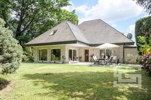 Einzigartig und repräsentativ - umfangreich modernisiertes Zweifamilienhaus am Naturschutzgebiet! – Die vollständige Adresse der Immobilie erhältst du vom Anbieter., 40789 Monheim am Rhein – Vorschaubild 6