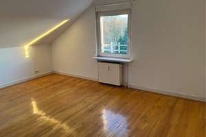 helle Dachgeschosswohnung mit Gartenblick – Ohligser Str. 38, 40764 Langenfeld (Rheinland) – Vorschaubild 7