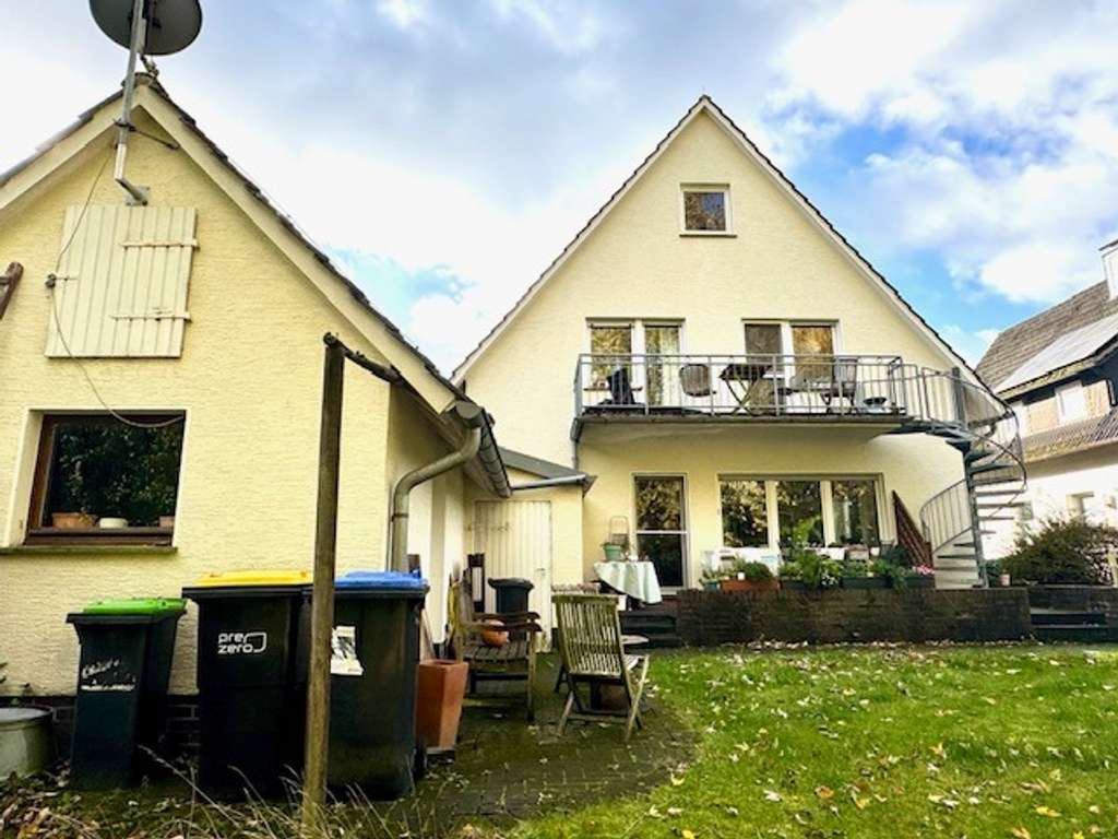 Gut gelegenes 1-2 Familienhaus ruh. Lage 2 moderne Bäder toller Garten 33335 Gütersloh