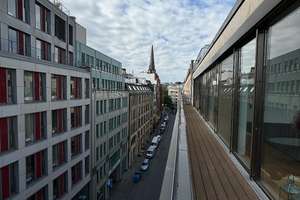 Modernes Loft: 3-Zimmer-Wohnung mit Dachterrasse nahe Mönckeberg- und Spitalerstraße in Hamburg – Lilienstr. 8, 20095 Hamburg-Altstadt, Hamburg – Vorschaubild 12