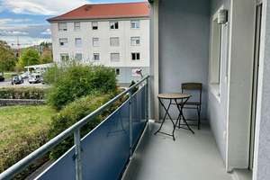 Frisch renovierte 2-Zimmer-Wohnung mit Balkon, Einbauküche und Stellplatz in der Zellerau – 97082 Zellerau, Würzburg – Vorschaubild 11