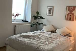 Exklusive 2-Zimmer-Wohnung mit Einbauküche und Stellplatz