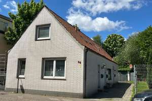 Mehrfamilienhaus in Bremerhaven voll vermietet  zu verkaufen. – Die vollständige Adresse der Immobilie erhältst du vom Anbieter., 27568 Geestemünde, Bremerhaven – Vorschaubild 1