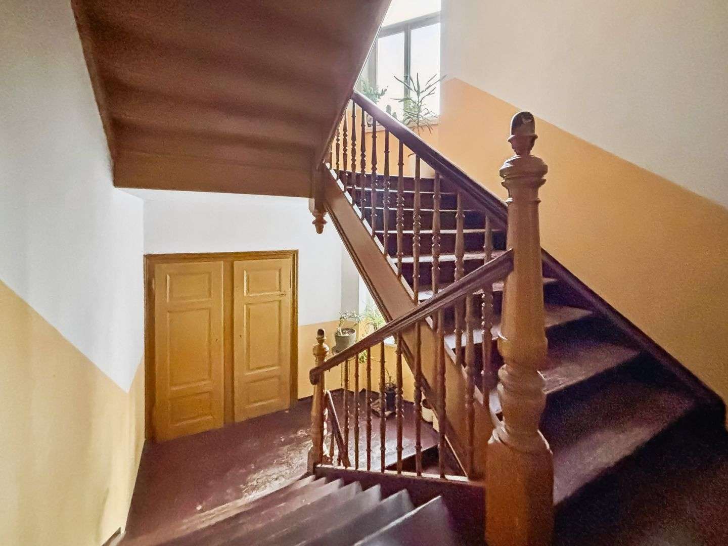 Charmante 2-Zimmer-Wohnung mit Entwicklungspotenzial im Denkmalobjekt in Markkleeberg, Leipzig Kreis – Bild 3