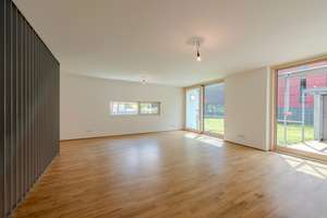 ***Großzügiges Reihenhaus mit Terrasse und Garten  im Zentrum von Stuttgart-Sillenbuch*** – Die vollständige Adresse der Immobilie erhältst du vom Anbieter., 70619 Sillenbuch (Ortsteil), Stuttgart – Vorschaubild 8
