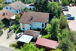 Zur Selbstnutzung oder Kapitalanlage: Renoviertes 3-Familienhaus in Falkenstein zu verkaufen – Die vollständige Adresse der Immobilie erhältst du vom Anbieter., 93167 Falkenstein – Vorschaubild 2
