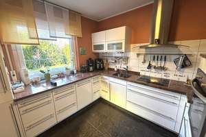 Ihr neues Zuhause als Familie:
Gepflegtes Wohnhaus mit großem Garten in Soest-Deiringsen! – Die vollständige Adresse der Immobilie erhältst du vom Anbieter., 59494 Soest – Vorschaubild 6