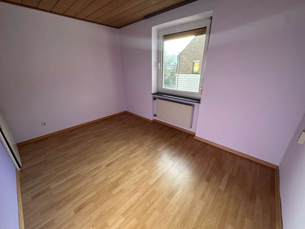 Immobilie in Raubach - Ansprechendes Einfamilienhaus mit Einliegerwohnung und großem Grundstück in Raubach - Bild 11