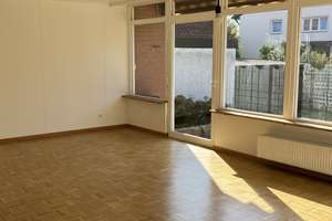 Helles charmantes Einfamilienhaus in Bubenreuth mit riesigem Garten – Die vollständige Adresse der Immobilie erhältst du vom Anbieter., 91088 Bubenreuth – Vorschaubild 2