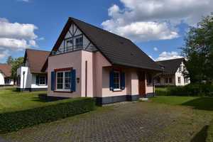 Ferienhaus für 6 Personen in schönem Park (2507) – Am Kellerborn 1, 56812 Cochem-Zell (Kreis) – Vorschaubild 1
