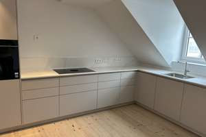  Erstbezug: Luxuriöse möblierte 5-Zimmer-Maisonette Wohnung mit Loggia im Herzen von München  – 80331 Graggenau, München – Vorschaubild 3