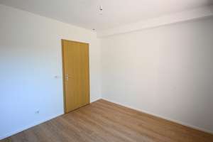 Wohnen mit Garten, Weitblick und Ruhe: Renoviertes Einfamilienhaus in Oberdürrbach – Die vollständige Adresse der Immobilie erhältst du vom Anbieter., 97080 Dürrbachtal, Würzburg – Vorschaubild 46
