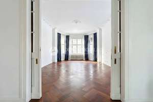 Maisonette-Wohnung mit großer Terrasse und Garten, Kamin & TG-Stellplätzen in Berlin-Dahlem