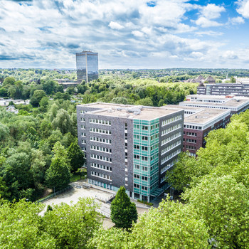 Ihr neuer Standort im Trimonte Park l Parkhaus am Gebäude | RUHR REAL