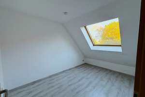 Ideal für die ganze Familie: Bezugsfreies 4-Zimmer-Reihenendhaus in Bümmerstede – Ihr neues Zuhause  – Die vollständige Adresse der Immobilie erhältst du vom Anbieter., 26133 Bümmerstede, Oldenburg (Oldenburg) – Vorschaubild 13