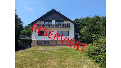 RESERVIERT: Platzvielfalt in ruhiger Idylle: EFH mit Terrasse und großem Gartengrundstück