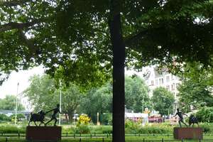 Bestlage! Bleibtreustraße nahe Savignyplatz! Schöne 2-Zimmer-Wohnung in einem gepflegten Altbau!