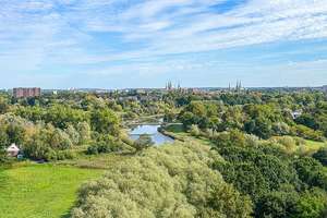 Lübeck von oben – 3 Zimmer mit beeindruckendem Weitblick und Gestaltungsmöglichkeiten