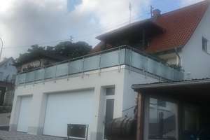 Gemütliche 2 ZKB Dachwohnung mit Balkon + Stellplatz ab 01.10.26 – Die vollständige Adresse der Immobilie erhältst du vom Anbieter., 76889 Dörrenbach – Vorschaubild 2