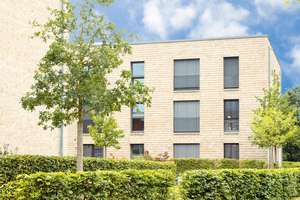 ANLAGEOBJEKT: Vermietete 2-Zi-Eigentumswohnung mit Terrasse & Garten in Bothfeld | KfW-55, PV-Anlage – Buchfinkstieg 51, 30657 Bothfeld, Hannover – Vorschaubild 3