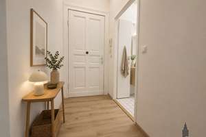 Sofort verfügbar: Stilvoll modernisierte Wohnung im Herzen Berlins mit lukrativer Renditechance von  – Die vollständige Adresse der Immobilie erhältst du vom Anbieter., 10827 Schöneberg, Berlin – Vorschaubild 2