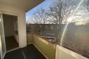 Frisch renovierte 2 Zimmer-Wohnung mit Balkon und modernisiertem Tageslichtbad mit Wanne – Mozartstr. 11, 23556 Sankt Lorenz Nord, Lübeck – Vorschaubild 11
