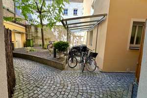 Regensburger Altstadt-Rarität: Besondere 3-Zi. Wohnung, Balkon & Wintergarten, ruhige Innenhoflage! – Die vollständige Adresse der Immobilie erhältst du vom Anbieter., 93047 Innenstadt, Regensburg – Vorschaubild 3