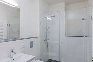 Available 01.06.26- Located in the heart of Berlin - gorgeous furnished apartment near park – Stallschreiberstraße 27, 10179 Mitte (Ortsteil), Berlin – Vorschaubild 5
