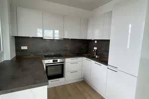 Wunderschöne und helle 3-Zimmer-Wohnung in München-Lochhausen mit großem Balkon  – Marianne-Hoppe-Straße 26, 81249 München – Vorschaubild 3