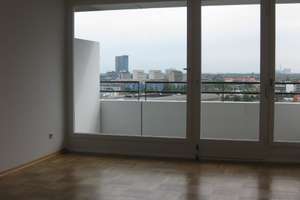 Anlageobjekt: 1-Zimmer-Wohnung im 11. OG mit umlaufendem Balkon und traumhaftem Blick über München – Rümannstraße 61, 80804 Am Luitpoldpark, München – Vorschaubild 5