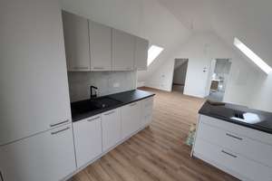 Wohnen mit Charakter: Moderne 2-Zimmer-Dachgeschosswohnung – Unter den Golläckern 36, 64295 Darmstadt-West, Darmstadt – Vorschaubild 2