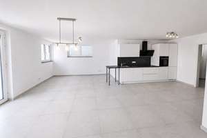 Moderne 2-Zimmer-Wohnung mit EBK und Stellplatz