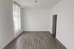 Klasse geschnittene 2 Zimmerwohnung in Bayenthal -SANIERT- – Tacitusstraße 12, 50968 Bayenthal, Köln – Vorschaubild 2