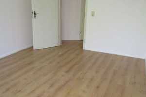 DG / LAMINAT / Bad mit Fenster / wg-gerecht ** – Fröbelstraße 4, 9126 Chemnitz – Vorschaubild 11