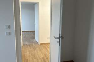 Helle Neubau-2-Zimmer-Wohnung mit Balkon, Fußbodenheizung & TG – Münchener Straße 24, 85540 Haar – Vorschaubild 8