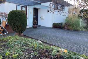 GEPFLEGTER BUNGALOW IN RUHIGER LAGE IN PULHEIM – Die vollständige Adresse der Immobilie erhältst du vom Anbieter., 50259 Pulheim – Vorschaubild 1