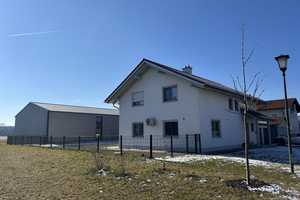 Achtung Selbstständige! Betriebsleiterhaus mit großer Lagerhalle zu verkaufen! – Mühldorf am Inn (Kreis) – Vorschaubild 1