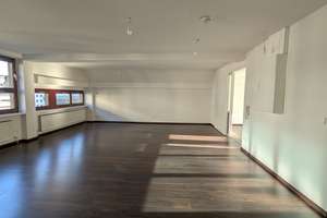 Maisonette-3-Zimmer-Wohnung mit eigener Sauna in Stuttgart-Mitte