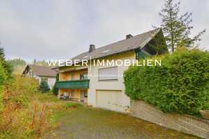 Großzügiges Einfamilienhaus mit schönem Grundstück und vollumfänglich ausbaufähigem Dachgeschoss – Kronach (Kreis) – Vorschaubild 1