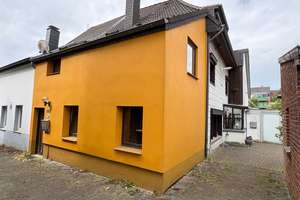 Ihr Projekt mit Perspektive: Kleines Einfamilienhaus zum Gestalten in zentraler Lage