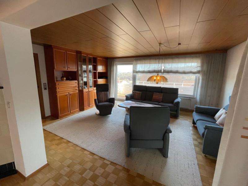 Immobilie in Albershausen - Stattliches freistehendes Einfamilienhaus mit Balkon & Garten in Albershausen! - Bild 0