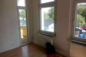 Geräumige 4-Raum-Wohnung mit Loggia im Zentrum von Magdeburg – Ackerstraße 17c 39112 17c, 39112 Leipziger Straße, Magdeburg – Vorschaubild 3