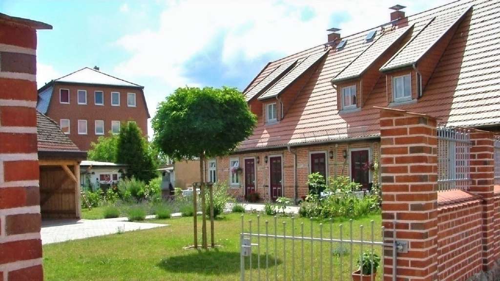 Immobilie in Neustadt-Glewe - Saniertes Fachwerkhaus in Zentrumslage - Bild 1